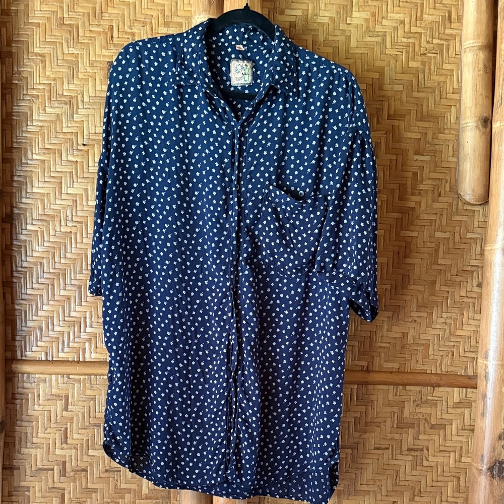 Vintage Fashion Report Casual Navy Blue flower Shirt Large